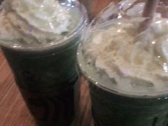 -星巴克臻选(周浦万达店)