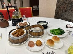 -凤凰楼酒家·粤宴点心(华强北店)