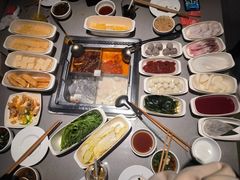 -海底捞火锅(新松江路生日主题店)