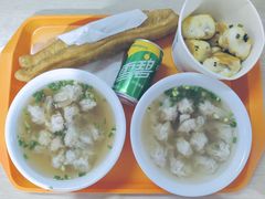 -张阿三馄饨店