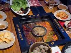 -老牌坊云南鱼豆花火锅(哈西万达店)