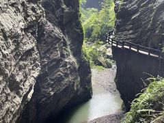-龙水峡地缝景区