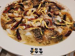 -渔语鱼酸菜鱼新川菜(来福士店)