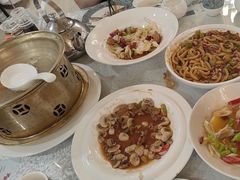 -汗腾格里·风味餐厅(新疆驻京办店)