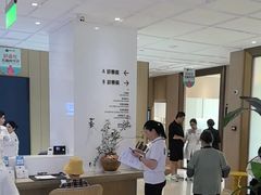 -柏乐口腔医院·舒适化无痛种植牙中心(东盟商务区院)