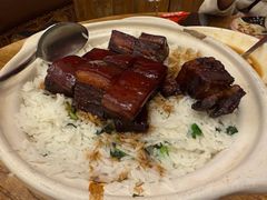 红烧肉焖饭-新白鹿餐厅(龙游路总店·杭帮菜名店)