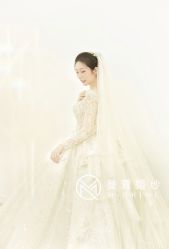 -曼青婚纱礼服馆