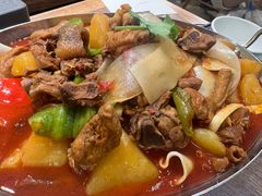 大盘鸡自带皮带面-贯贯吉·清真餐厅(浙江中路店)