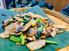 -云海肴·汽锅鸡·云南菜(高德置地店)