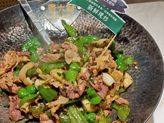 -费大厨辣椒炒肉(黄兴中心广场店)