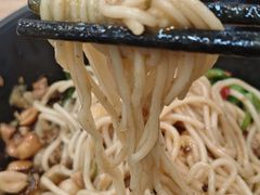 -丽影重庆小面(定西路店)