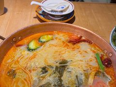 -洱火云南酸菜牛肉火锅(石景山当代商城店)