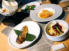 -穹六人间 people 6(岳阳路店)