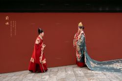 -雪中彩影婚纱摄影·微光艺术中心