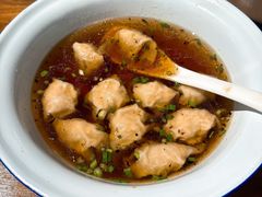 招牌蟹籽馄饨-捏捏碗手捏馄饨铺