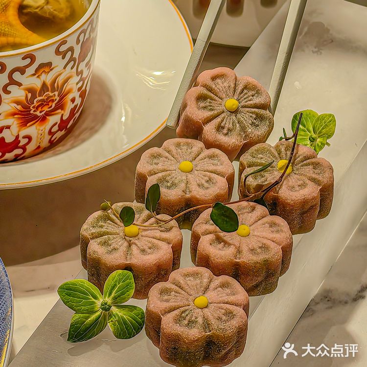 五大道的!!唯一的缺点就是环境太好了!!
