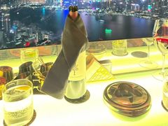 -OZONE 顶楼酒吧(香港丽思卡尔顿酒店)