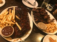 -Ribs & Burgers The Rocks