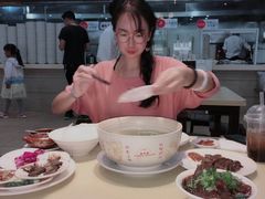 -桥香园云南过桥米线(金马碧鸡店)