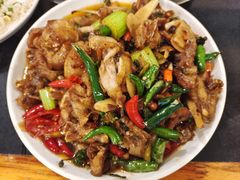独门姜爆蛙-鸿顺老铁锅美蛙鱼府(解放碑店)