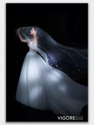 -雪中彩影婚纱摄影·微光艺术中心