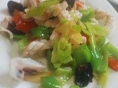 -宾朋海鲜饭庄(兴海路店)