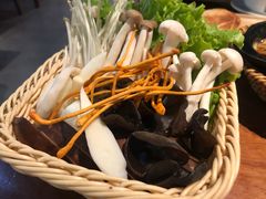 -黑鸡小馆(金源店)