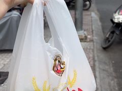 -Bánh Mì Huynh Hoa