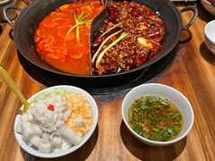 -周小明火锅(黑金冠社区店)