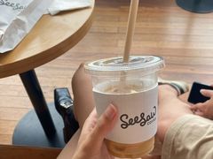 栀子花梨香拿铁-Seesaw Coffee(朝阳大悦城店)