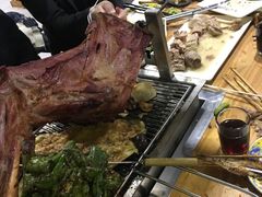 -欢乐牧人蒙古炭烤羊腿(四平路店)