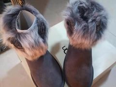 -UGG(燕莎奥特莱斯购物中心店)