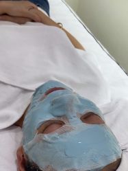 -苗方清颜专业祛痘·皮肤管理