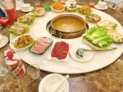-菌海森林·非遗野生菌火锅(西山区滇池路摩根道店)