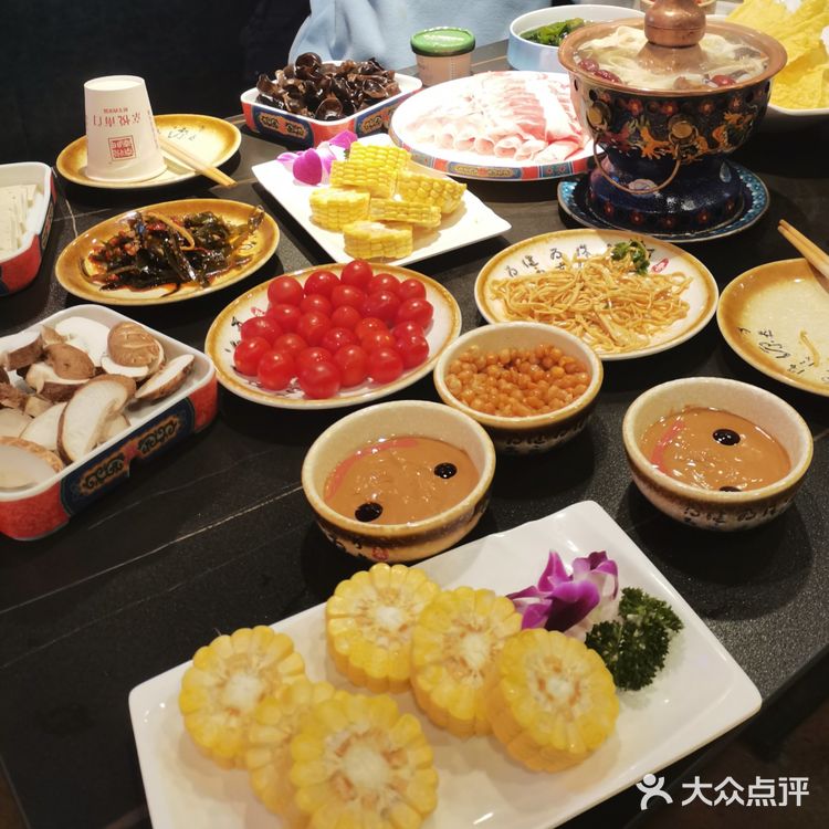 这家京味铜锅，品牌多店集结🔥真的已卷赢对手