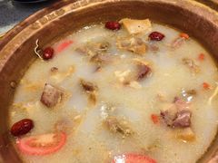 -阿婆情腊排骨火锅(金虹路店)