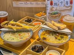 -凯峰鱼汤米线(金利達店)