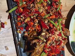 -先启半步颠小酒馆(常熟万达广场店)