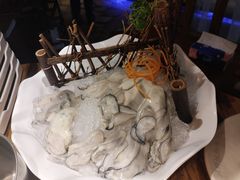 -老牌坊云南鱼豆花火锅(爱建店)