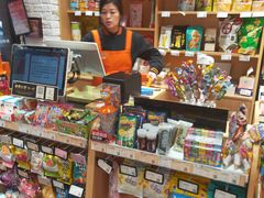 -来伊份(马群新街二店)