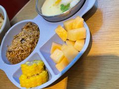 -蜜桃餐厅·伴山(绿宝广场店)