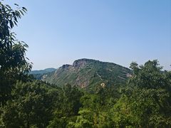 -灵岩山风景区