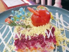 -米德维奇俄式西餐厅(西六道街店)