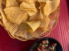 餐前玉米片-Pistolera Mexican Cantina女枪手墨西哥餐厅(碧云路店)