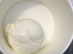 香草冰激凌-必胜客(漕宝路店)