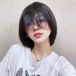 -变画·发型STUDIO