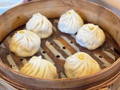 季节限定蟹膏小笼包-南翔馒头店(豫园店)