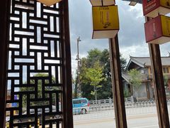 -阿婆情腊排骨火锅(金虹路店)