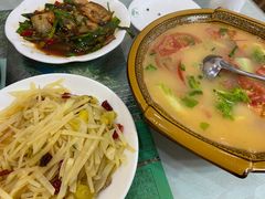 -乡土特色.冷锅鱼.牦牛肉汤锅