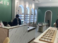-无界眼镜MaxLess(南翔印象城店)
